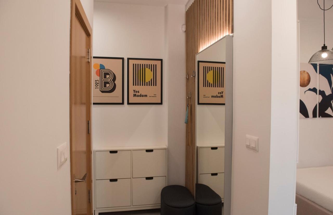 Center Designer Sofia